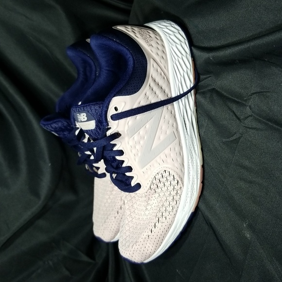 New Balance Women's Fresh Foam ZanteV4 Running size 8.5 Color:Conch Shell/Pigmen - Picture 3 of 17